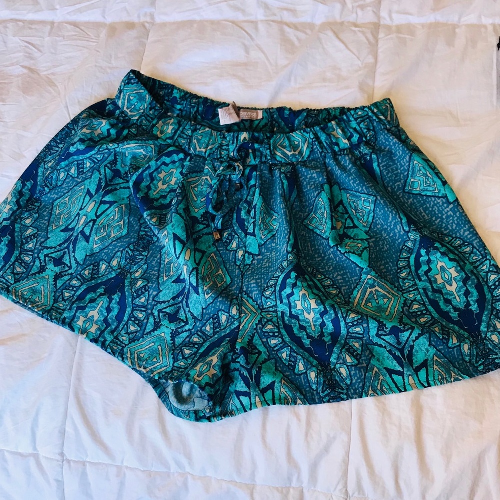 Forever 21 Contemporary Shorts w/ Drawstring